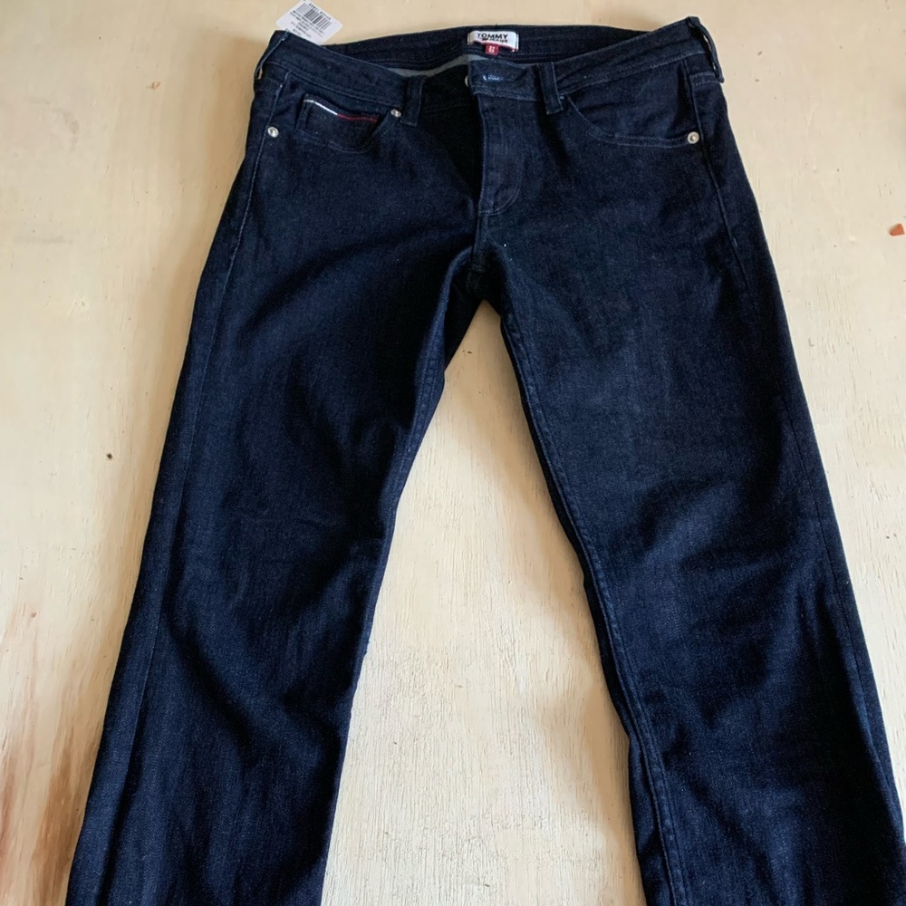 Tommy Hilfiger jeans, barely worn, gained weight so my gain is your gain